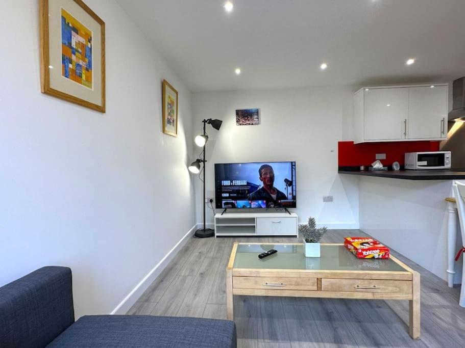 Charming New 2Br Detached House-Central Headington- Wi-Fi, Netflix, Top Location Oxford Exterior foto
