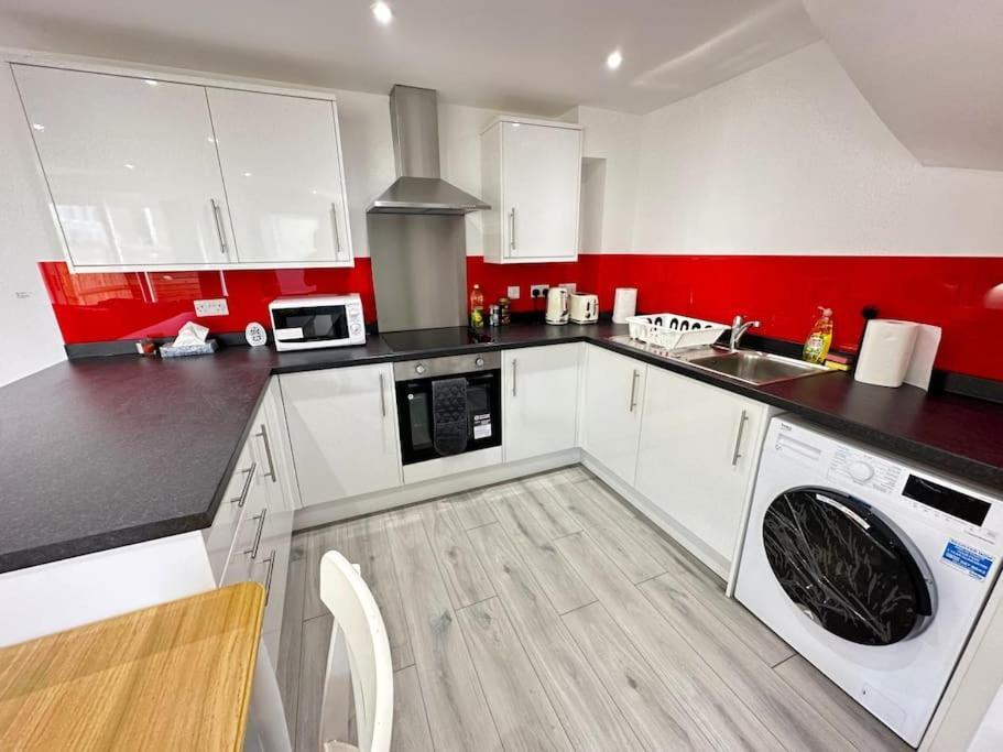 Charming New 2Br Detached House-Central Headington- Wi-Fi, Netflix, Top Location Oxford Exterior foto