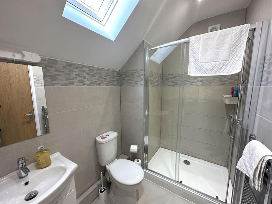 Charming New 2Br Detached House-Central Headington- Wi-Fi, Netflix, Top Location Oxford Exterior foto